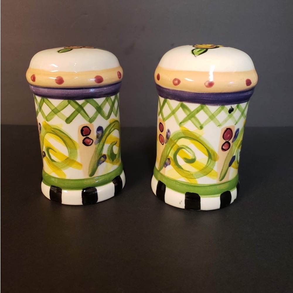 VICKI CARROLL Salt & Pepper Shakers, Vintage Razzle Dazzle 1996 MS Artist Signed
